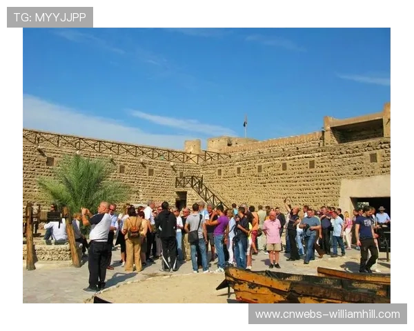 阿联酋球迷主场助威：沙漠传统鼓乐营造恐怖气氛