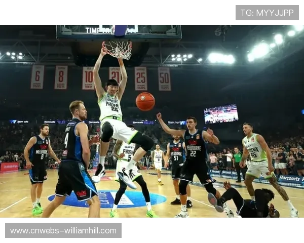 阿贾-威尔逊场均23.4分10.2篮板,领跑得分盖帽榜 阿贾-威尔逊场均23.4分10.2篮板,领跑得分盖帽榜